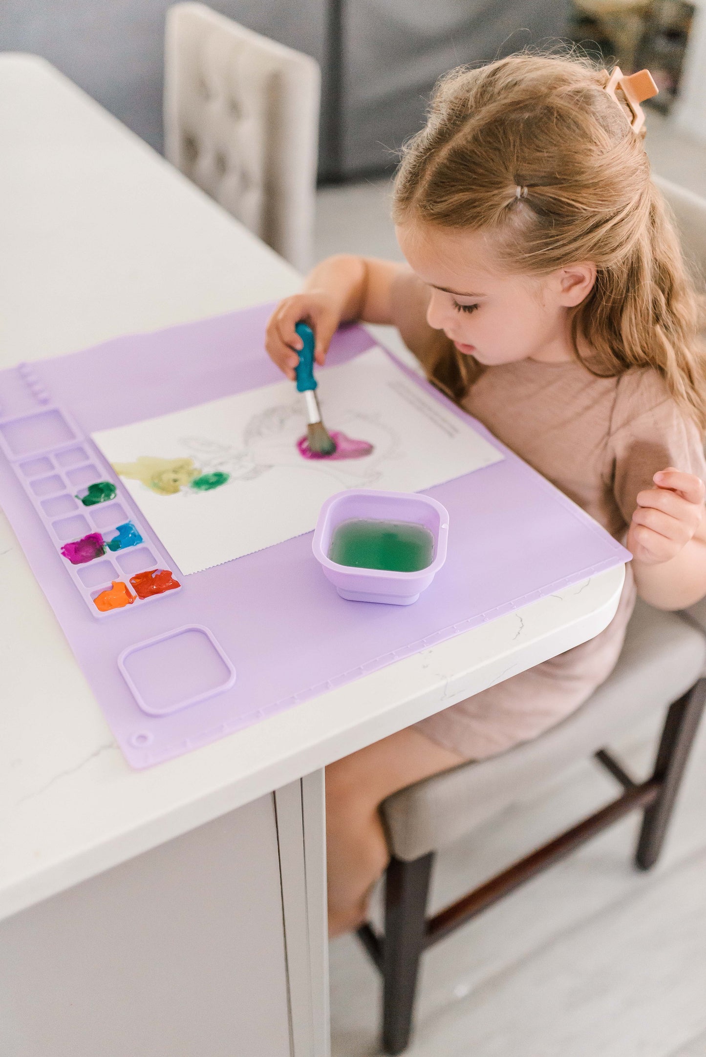 Silicone Painting Mat - 20"x 16" Silicone Art Mat with 1 Water Cup for Kids